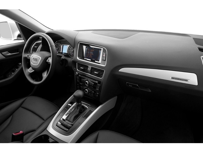 2016 Audi A4 2.0T Komfort plus (M6) Interior Shot 1