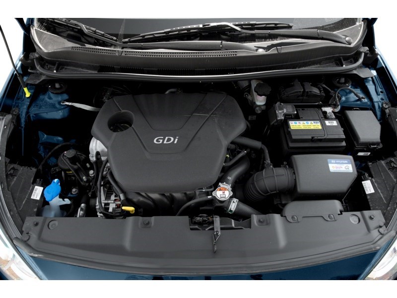 2017 Hyundai Accent 4dr Sdn Auto SE Exterior Shot 3