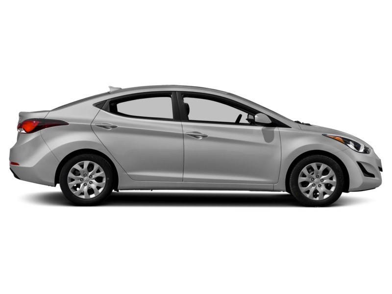 2015 Hyundai Elantra 4dr Sdn Man L Exterior Shot 11