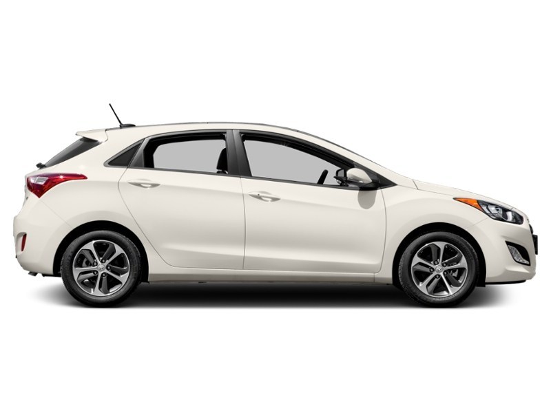 2016 Hyundai Elantra GT 5dr HB Man GLS Exterior Shot 11