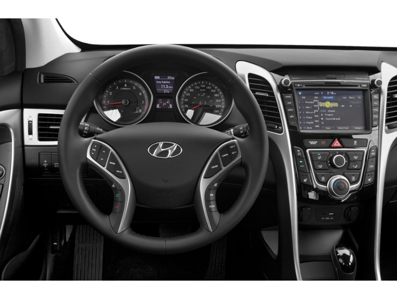 2016 Hyundai Elantra GT 5dr HB Man GLS Interior Shot 3