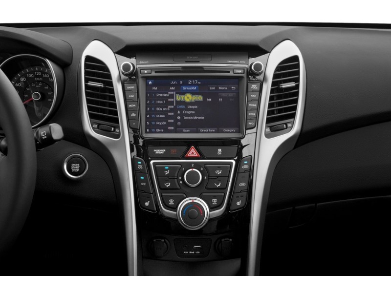 2016 Hyundai Elantra GT 5dr HB Man GLS Interior Shot 2