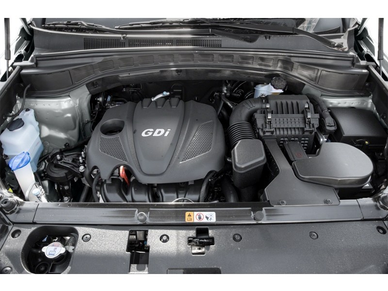 2016 Hyundai Santa Fe Sport FWD 4dr 2.4L Exterior Shot 3