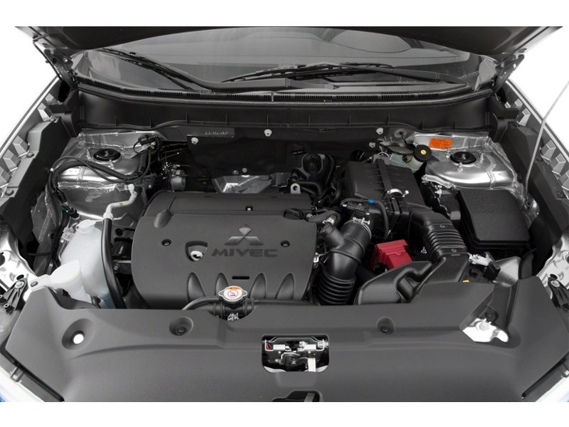 2017 Mitsubishi RVR AWD 4dr 2.0L CVT SE Exterior Shot 3
