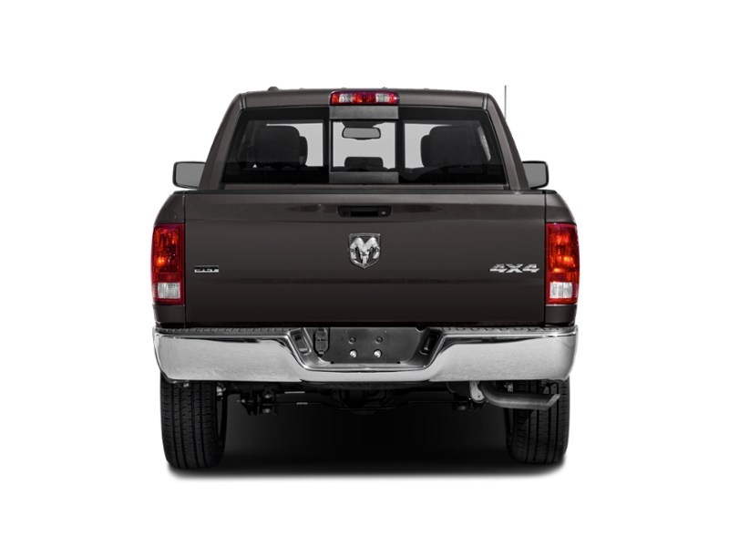 2015 RAM 1500 4WD Crew Cab 140.5" Big Horn Exterior Shot 8