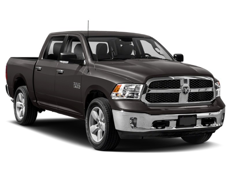 2015 RAM 1500 4WD Crew Cab 140.5" Big Horn Exterior Shot 9