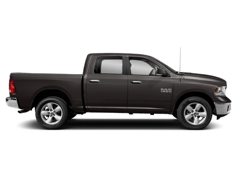 2017 RAM 1500 4WD Crew Cab 140.5" Big Horn Exterior Shot 11