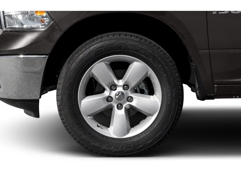 2017 RAM 1500 4WD Crew Cab 140.5" SLT Exterior Shot 5