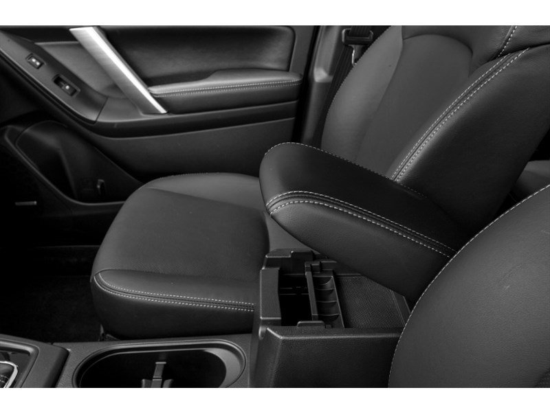2015 Subaru Forester 5dr Wgn CVT 2.5i Limited Interior Shot 7