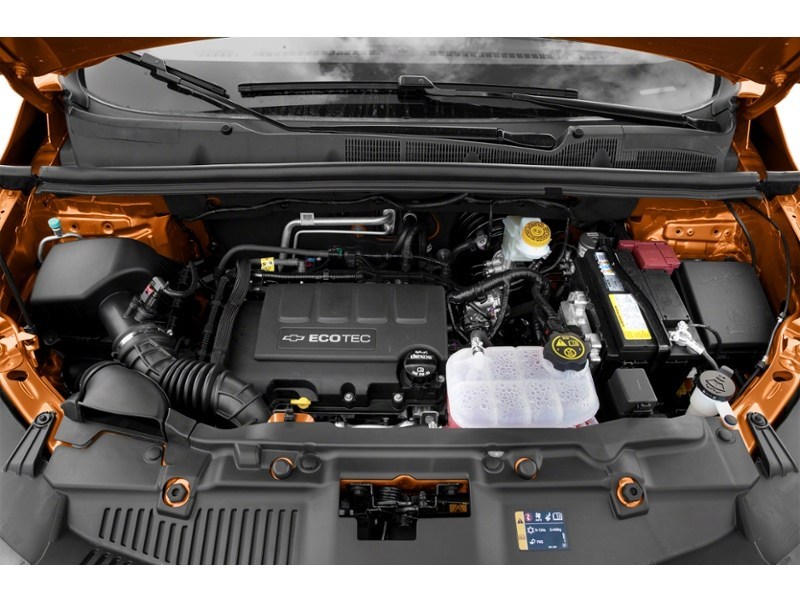 2019 Chevrolet Trax AWD 4dr LT Exterior Shot 3