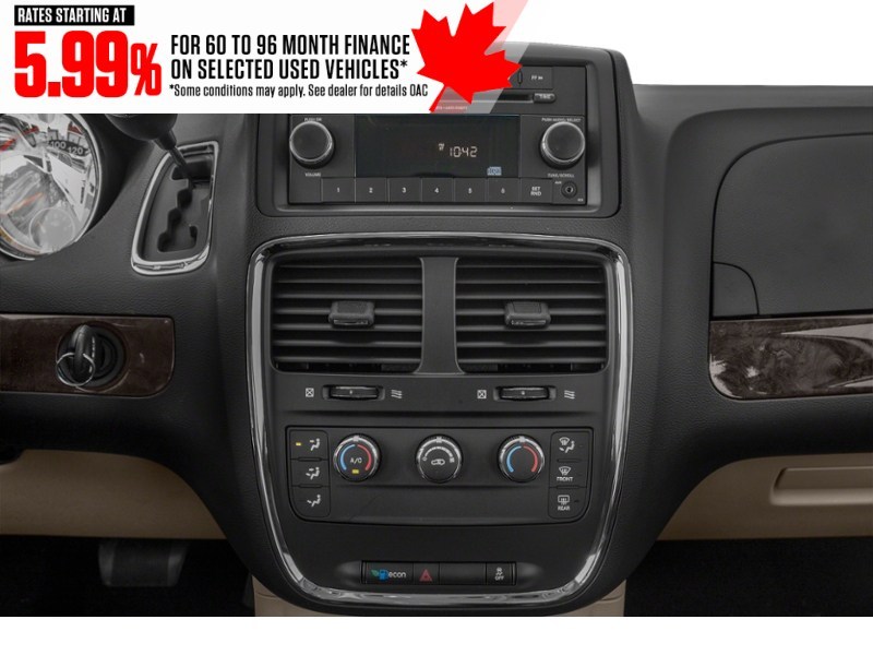 2017 Dodge Grand Caravan 4dr Wgn SXT Interior Shot 2