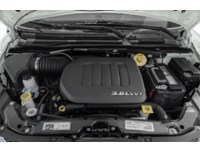 2020 Dodge Grand Caravan Premium Plus 2WD Exterior Shot 3