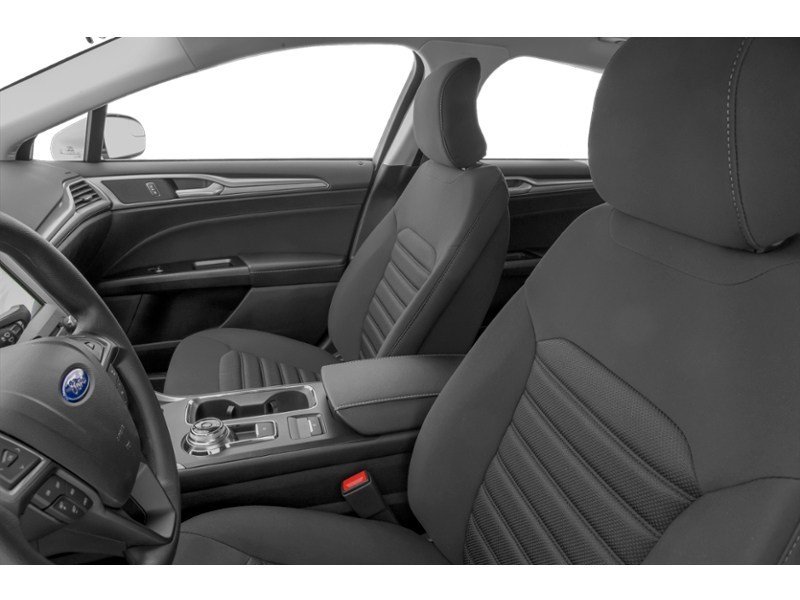 2018 Ford Fusion SE FWD Interior Shot 4