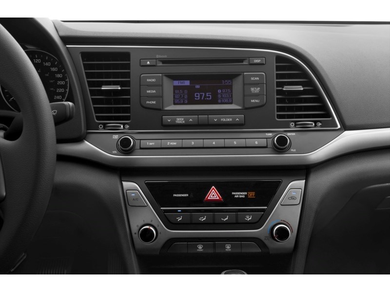 2017 Hyundai Elantra 4dr Sdn Auto LE Interior Shot 2