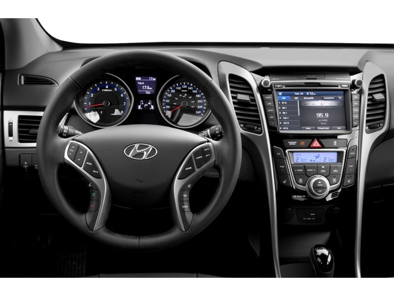 2017 Hyundai Elantra GT 5dr HB Auto Limited Interior Shot 3