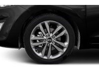 2017 Hyundai Elantra GT 5dr HB Auto Limited Exterior Shot 5