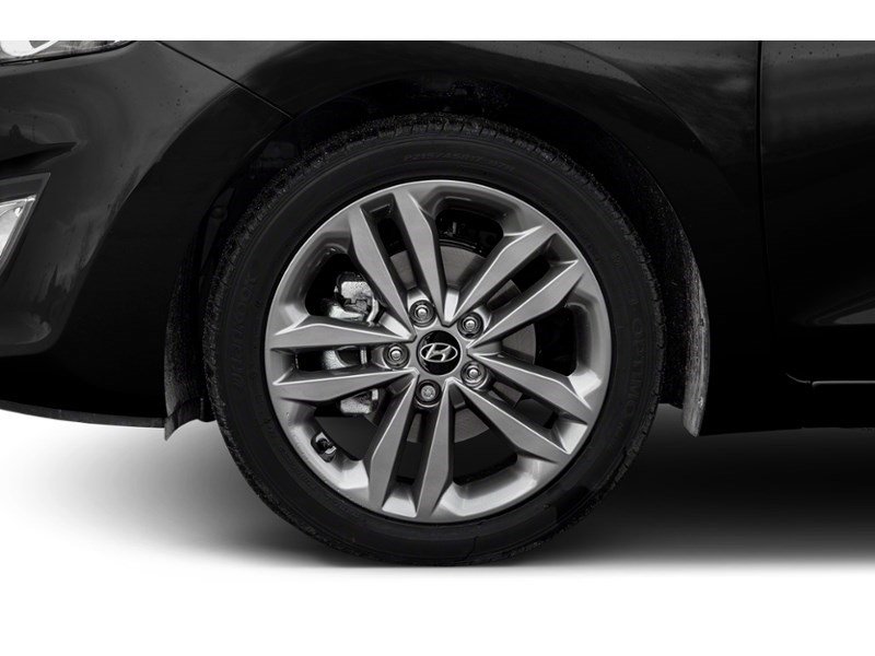 2017 Hyundai Elantra GT 5dr HB Auto Limited Exterior Shot 5
