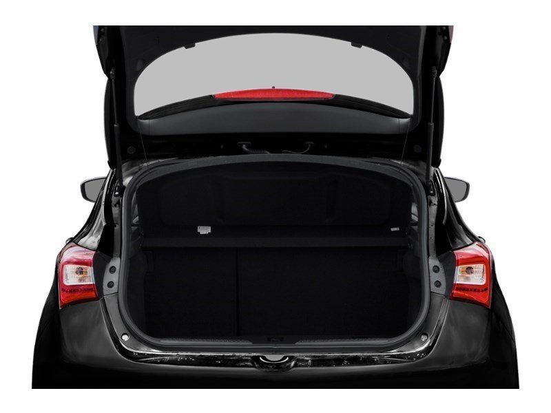 2017 Hyundai Elantra GT 5dr HB Auto Limited Exterior Shot 4