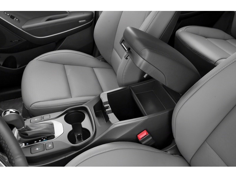 2018 Hyundai Santa Fe XL Limited 6 Passenger (A6) Interior Shot 7