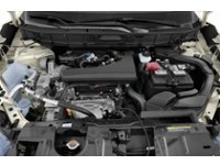 2017 Nissan Rogue AWD 4dr SL Platinum Exterior Shot 3