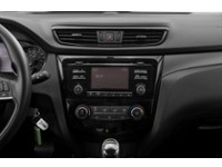 2019 Nissan Qashqai AWD SL CVT Interior Shot 2