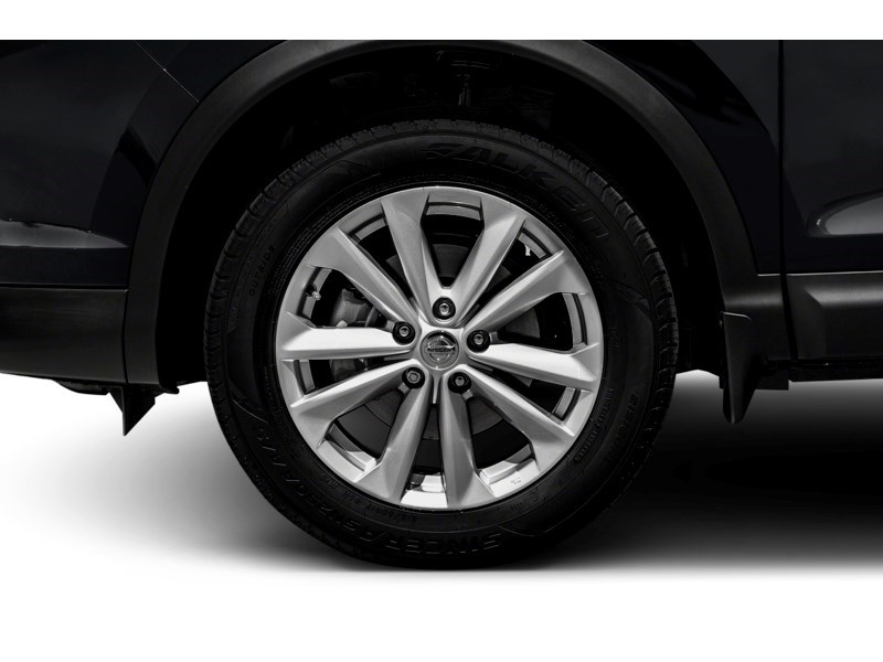 2018 Nissan Qashqai AWD SV CVT Exterior Shot 5