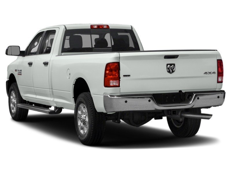 2016 RAM 3500 4WD Crew Cab 149" SLT Exterior Shot 10