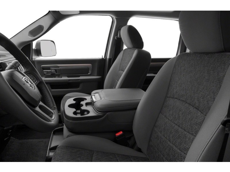 2016 RAM 3500 4WD Crew Cab 149" SLT Interior Shot 4