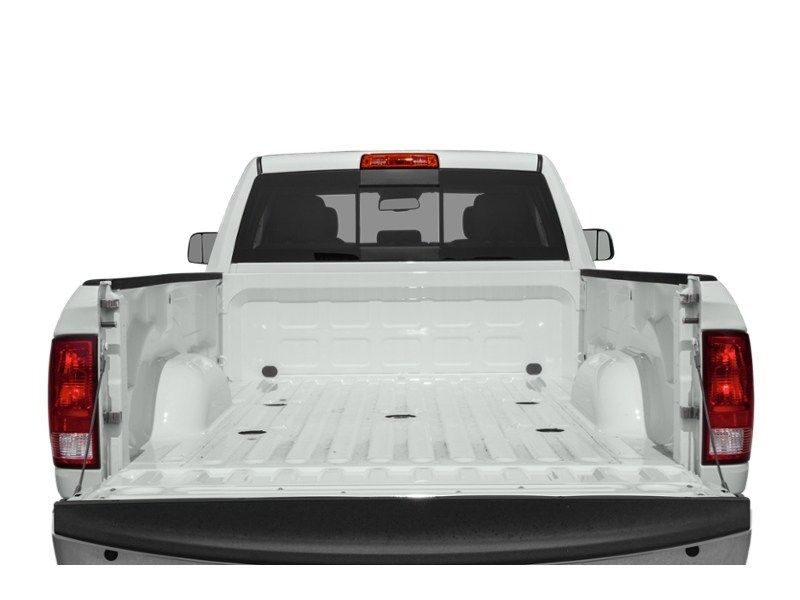 2016 RAM 3500 4WD Crew Cab 149" SLT Exterior Shot 4