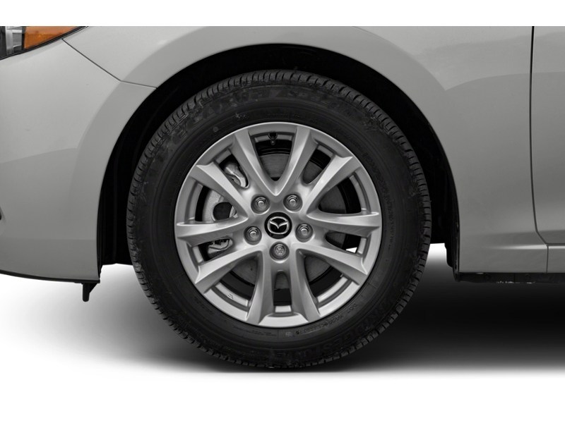 2018 Mazda Mazda3 GS Manual Exterior Shot 5