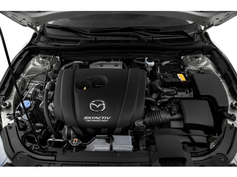 2018 Mazda Mazda3 GS Manual Exterior Shot 3
