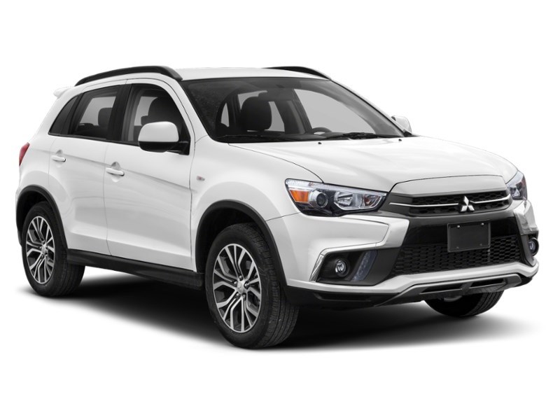 2019 Mitsubishi RVR ES FWD Exterior Shot 9
