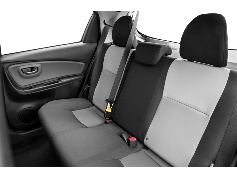 2018 Toyota Yaris LE | Ultra LOW KM's Interior Shot 5