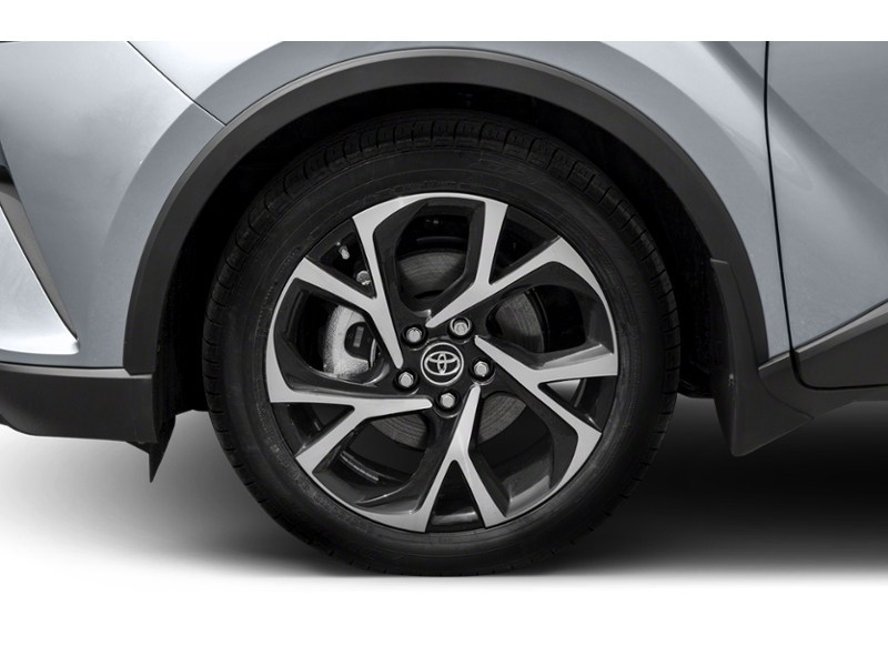 2018 Toyota C-HR FWD XLE Exterior Shot 5