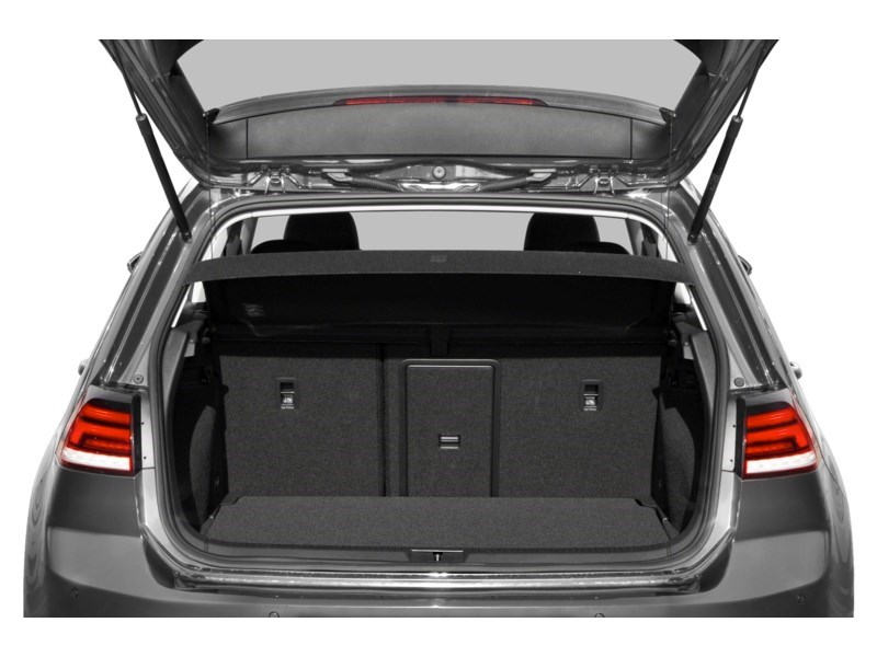 2018 Volkswagen e-Golf Comfortline 4-Door Exterior Shot 4