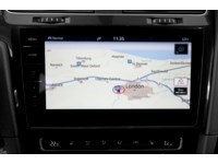 2018 Volkswagen e-Golf Comfortline 4-Door Interior Shot 8