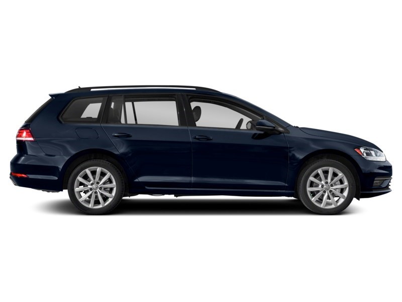 2018 Volkswagen Golf SportWagen Trendline Manual Exterior Shot 11