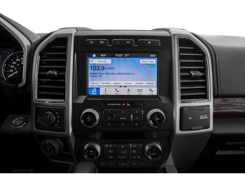 2019 Ford F-150 LARIAT 4WD SuperCrew 5.5' Box Interior Shot 2