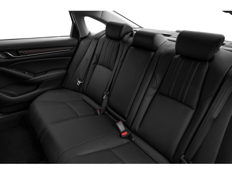2019 Honda Accord Touring 2.0 Auto Interior Shot 5