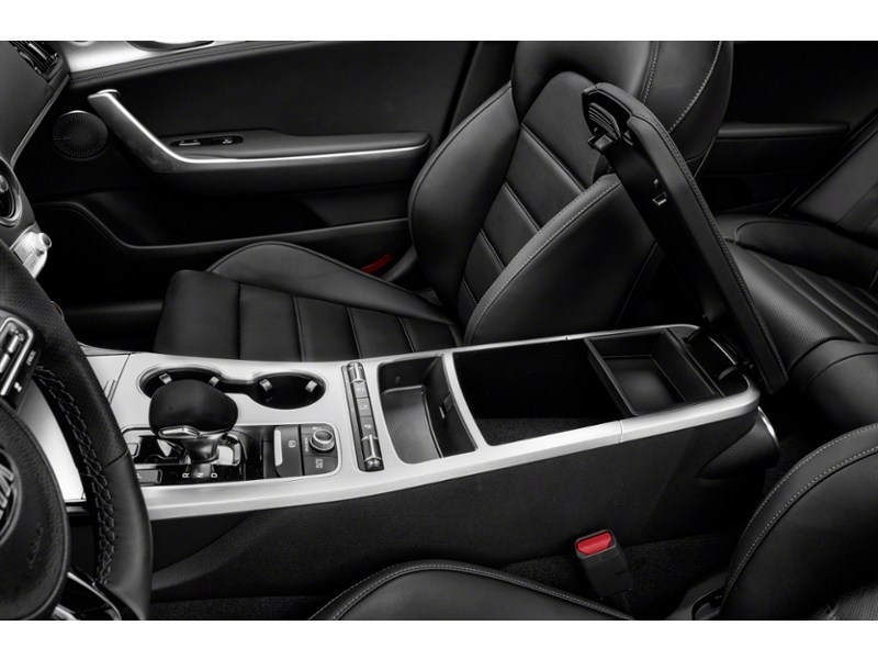 2019 Kia Stinger GT Limited AWD Interior Shot 7