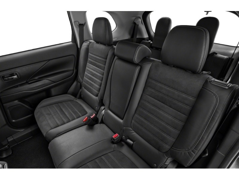 2019 Mitsubishi Outlander GT S-AWC Interior Shot 5