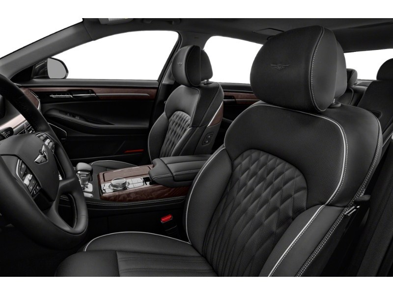 2022 Genesis G90 5.0 Prestige w/Multi-Spoke Wheel Interior Shot 4