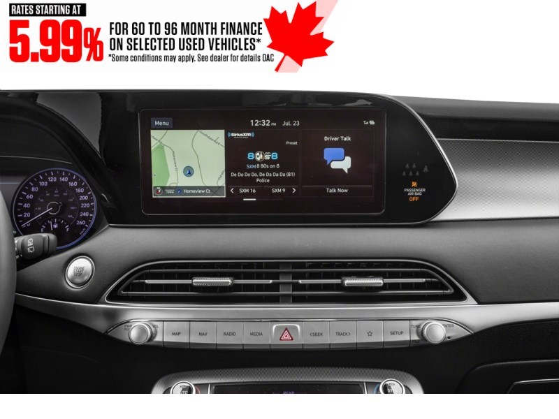 2022 Hyundai Palisade Luxury 7-Passenger AWD Interior Shot 2