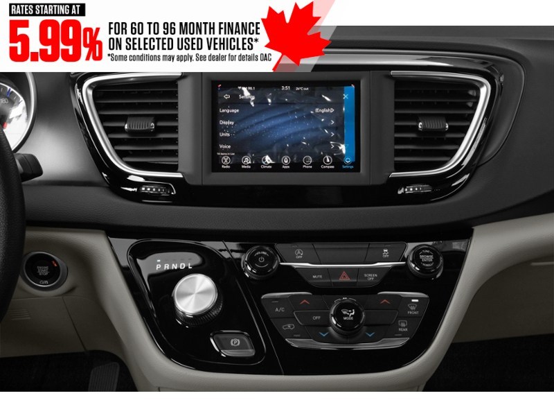 2023 Chrysler Grand Caravan SXT 2WD Interior Shot 2