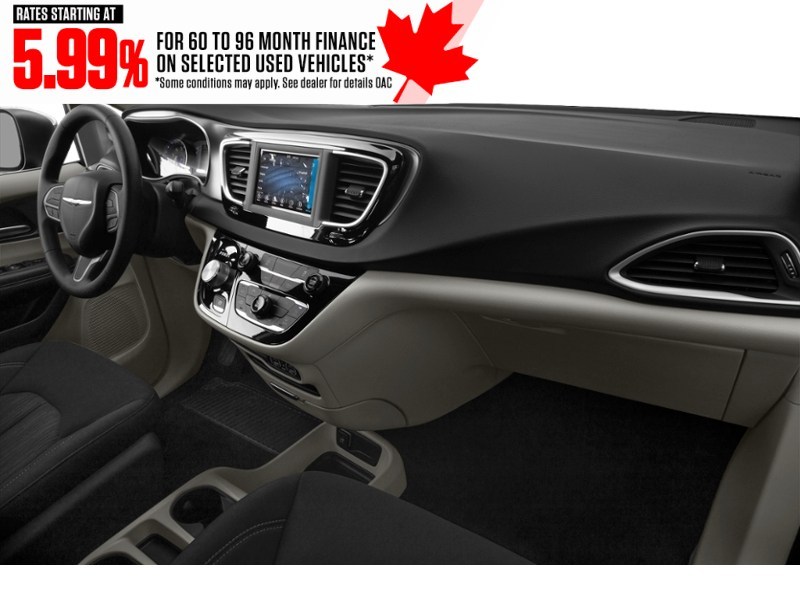 2023 Chrysler Grand Caravan SXT 2WD Interior Shot 1