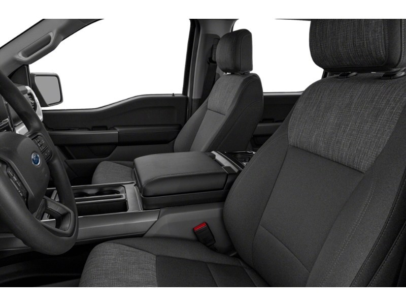 2022 Ford F-150 XLT 4WD SuperCrew 5.5' Box Interior Shot 4