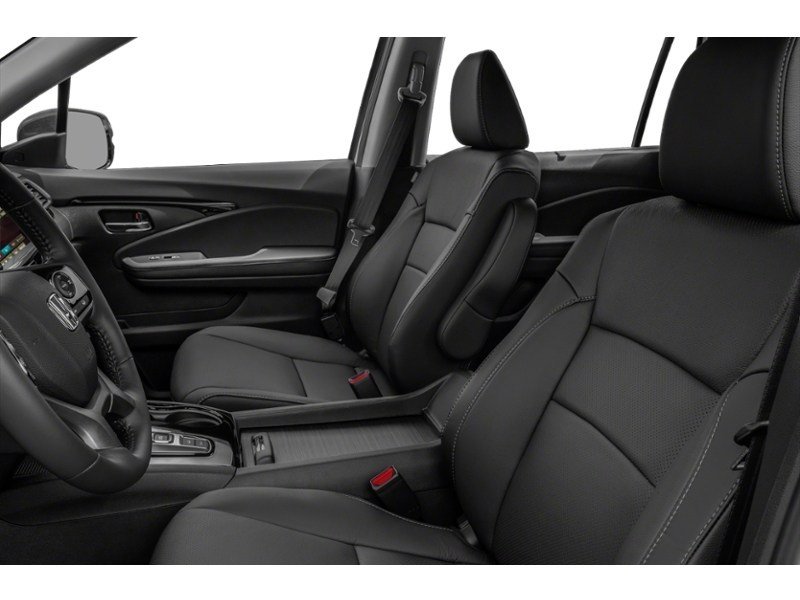 2022 Honda Pilot Touring 8-Passenger AWD Interior Shot 4