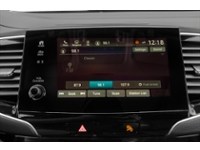 2022 Honda Pilot Touring 8-Passenger AWD Interior Shot 2
