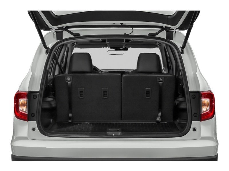 2022 Honda Pilot Touring 8-Passenger AWD Exterior Shot 4