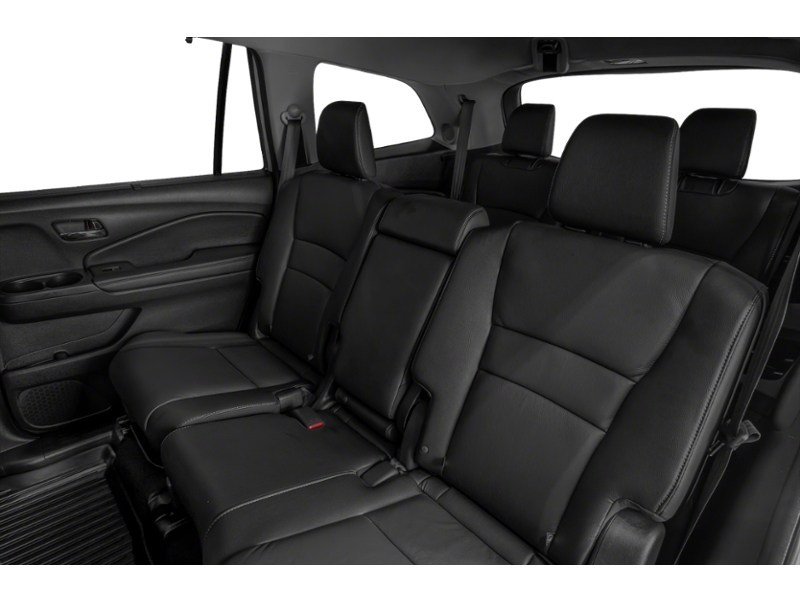 2022 Honda Pilot Touring 8-Passenger AWD Interior Shot 5